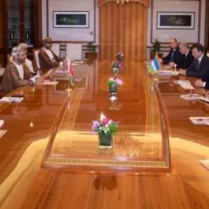 مشاورات سياسية تستعرض العلاقات التاريخية القائمة بين عُمان وأوزبكستان