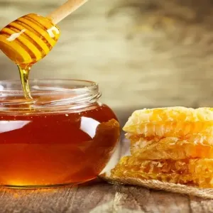 الأول في الإمارات.. "الجودة والمطابقة" يطلق مختبر جودة العسل
