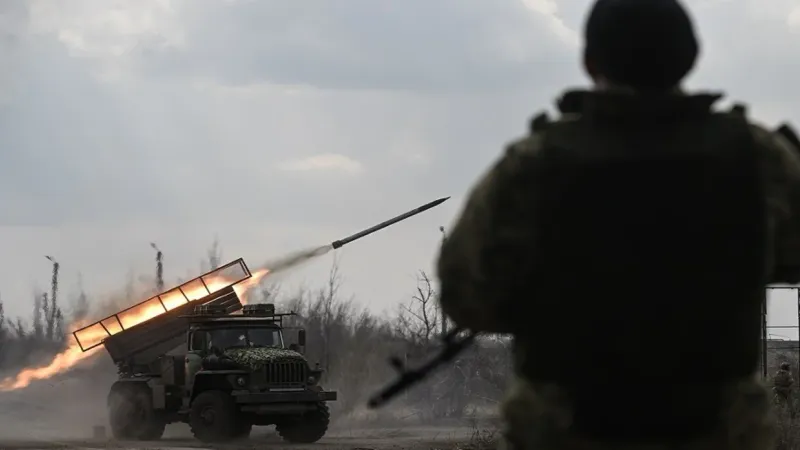 الجيش الروسي يستهدف مركز صنع قرار للجيش الأوكراني ويحرر بلدة في دونيتسك