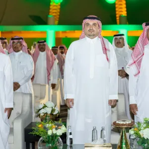 على ميدان الجنادرية في الرياض.. "فهد بن جلوي" يكرّم الفائزين في جائزة ذروة سنام