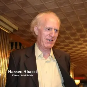 رحيل المطرب حسن عباسي الذي اوقف الفن لمزاولة الطب