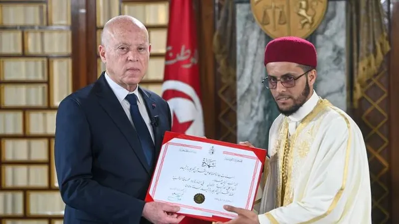 رئيس الجمهورية يُكرّم الفائزين بالمسابقة الوطنية لحفظ القرآن الكريم وترتيله