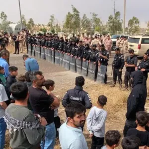 مسؤول محلي: العمال الكردستاني انسحب من مخمور وهؤلاء من يتواجدون بالمخيم