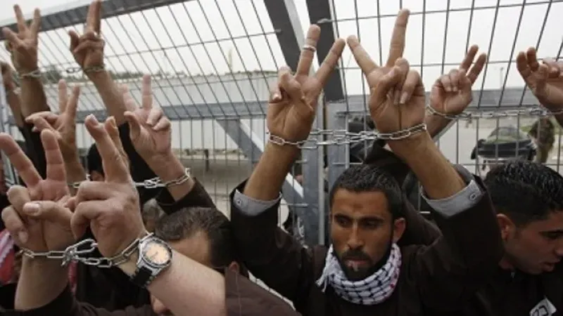 ارتفاع عدد الفلسطينيين من الضفة المعتقلين على يد قوات الاحتلال