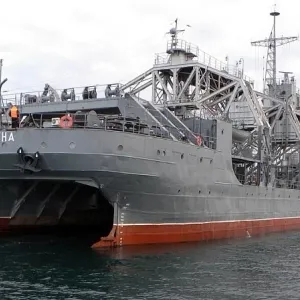 أوكرانيا: قصفنا سفينة روسية في شبه جزيرة القرم