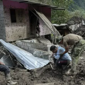 فيديو. انهيارات أرضية في الإكوادور بعد أمطار غزيرة تودي بحياة 7 أشخاص