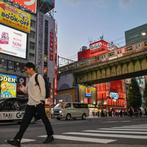 تزايد توقعات تشديد السياسة النقدية في اليابان دعماً للين