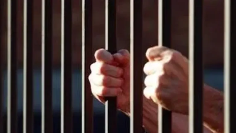السجن المشدد 10 سنوات لعامل بتهمة الاتجار فى المخدرات بسوهاج