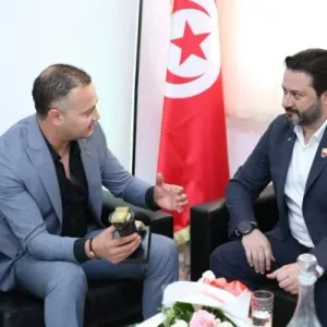 الكوهجي يسلط الضوء على تونس كنموذج عربي ملهم