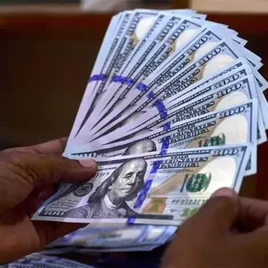 الدولار يسجل انخفاضا طفيفًا في بورصة بغداد
