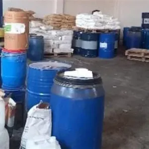 العثور على 30 طن منظفات داخل مصنع غير مرخص بالقاهرة