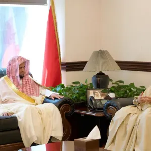 النائب العام يبحث مع نظيره البحريني بالمنامة سبل العمل المشترك بين المنظومتين العدليتين