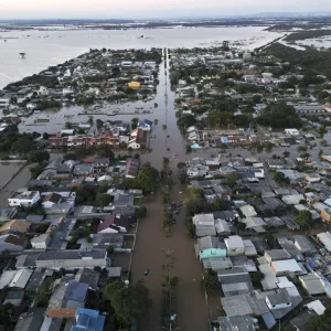 ارتفاع عدد قتلى الأمطار الغزيرة في جنوب البرازيل إلى 113
