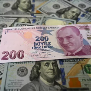 ارتفاع التضخم السنوي في تركيا بما يفوق التوقعات إلى نحو 67% في فبراير