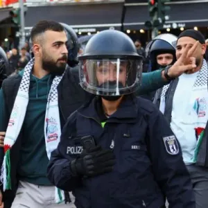 الشرطة الألمانية تقتحم مكان انعقاد "مؤتمر فلسطين" وتقطع التيار الكهربائي