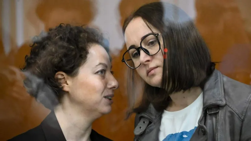 روسيا: انطلاق محاكمة فنانتين بسبب مسرحية عن قصة تجنيد روسيات في سوريا