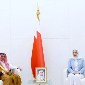 وزيرة السياحة رئيس مجلس إدارة هيئة البحرين للسياحة والمعارض تناقش السياحة البينية في المنطقة العربية