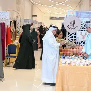 افتتاح معرض المنتجات العُمانية – البحرينية بصلالة