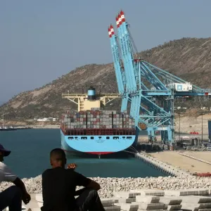 المغرب: رسو سفينة إسرائيلية في ميناء طنجة يثير موجة من الجدل والاستياء وبرلماني يطالب بتوضيح رسمي