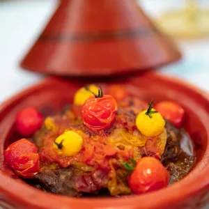 طاجين اللحم بالطماطم المغربي