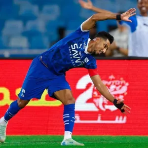 ثلاثية نظيفة.. الهلال ينتفض في الشوط الثاني أمام الرياض