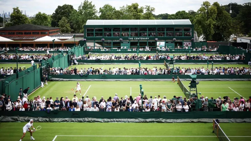 آلاف الجماهير في ويمبلدون مع انطلاق ثالث دورات التنس الكبرى