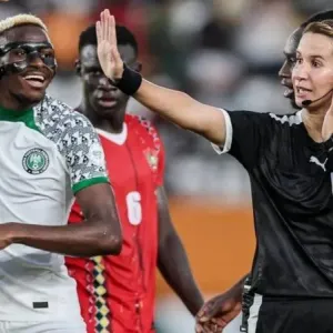 من هي بشرى كربوبي أول حكمة عربية تدير مباراة في كأس الأمم الأفريقية؟