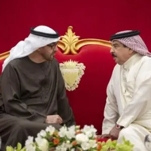 محمد بن زايد وملك البحرين يبحثان في المنامة العلاقات الأخوية والمستجدات بالمنطقة