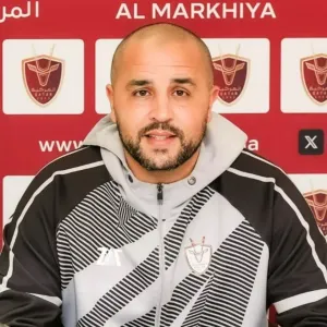 نادي المرخية يعلن إنهاء عقد المدرب الجزائري مجيد بوقرة