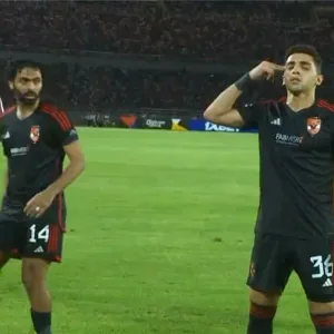 فيديو | أحمد نبيل كوكا يسجل هدف الأهلي الأول أمام سيمبا
