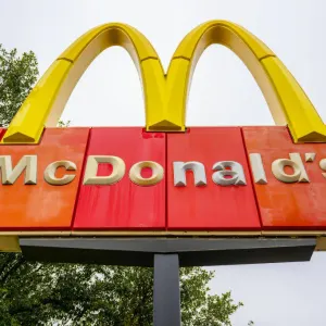 إيرادات "ماكدونالدز" دون التوقعات بالربع الأول جراء المقاطعة بالشرق الأوسط