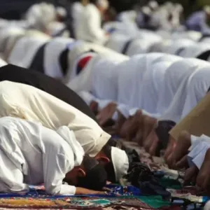 رئاسة الشؤون الدينية تسخر كافة إمكاناتها لقاصدي وزائري الحرمين لأداء صلاة عيد الفطر