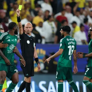 موعد مباراة الأهلي القادمة في دوري روشن السعودي 2024-2025 والقنوات الناقلة