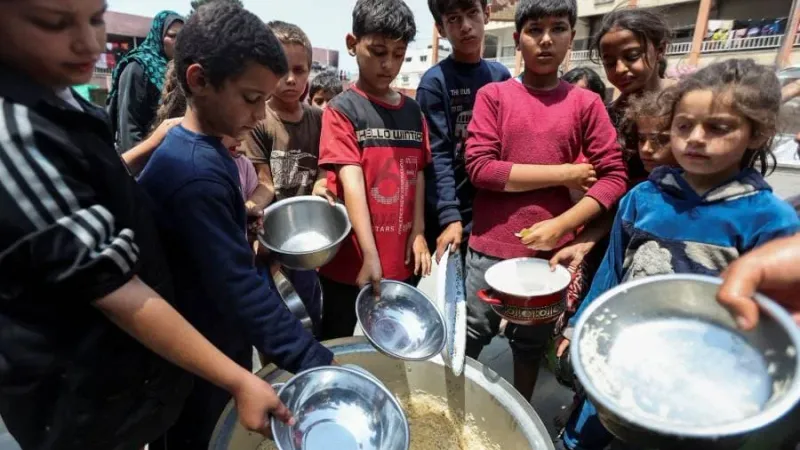 «تُشعر الناس كأنهم بمنازلهم» المطبخ العالمي تقدم مليون وجبة في غزة منذ عودتها