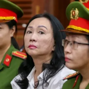 ماذا نعرف عن المليارديرة الفيتنامية التي حكم عليها بالإعدام بتهمة احتيال بقيمة 44 مليار دولار؟
