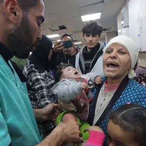 مصادر طبية: ارتفاع عدد الأطفال المتوفين جراء سوء التغذية والجفاف في غزة إلى 16