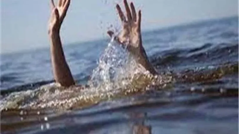 انتشال جثة غريق من نهر النيل في أبوقرقاص بـ المنيا