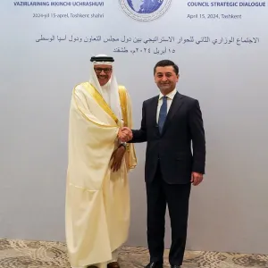وزير الخارجية يعقد اجتماعًا مع وزير خارجية جمهورية أوزبكستان