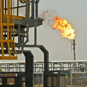 شركات صينية تفوز بخمسة استثمارات أخرى لاستكشاف النفط والغاز بالعراق