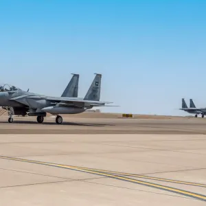 القوات الجوية تختتم مشاركتها في مناورات «علَم الصحراء» بالإمارات