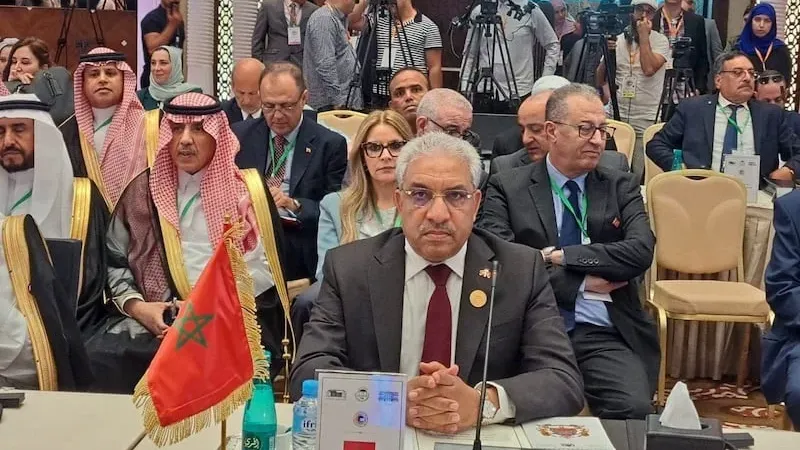 المغرب يجدد دعم فلسطين من الجزائر