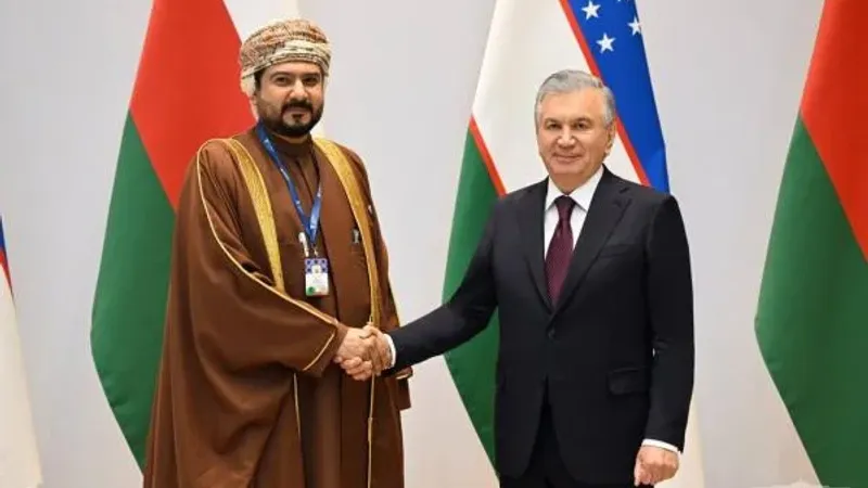 قيس اليوسف يبحث مع الرئيس الأوزبكي توسيع محفظة الشركة العمانية الأزبكية