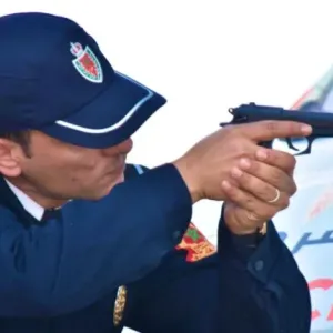 الدار البيضاء.. شرطي يستخدم سلاحه الوظيفي لتوقيف شخص