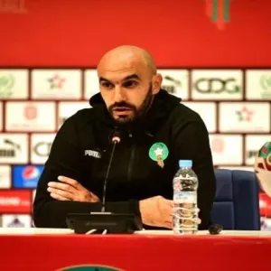 لاعب يراهن عليه وليد الركراكي يعود للميادين بعد غياب طويل