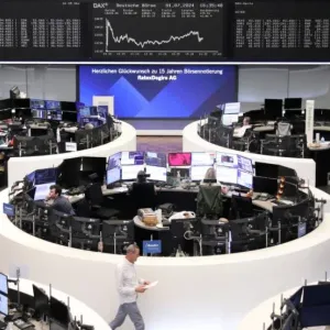الأسهم الأوروبية تتراجع وسط ترقب المستثمرين بيانات التضخم في منطقة اليورو