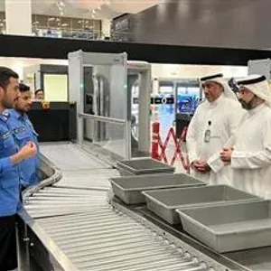 رئيس الطيران المدني يتفقد مبنى الركاب T4 ومركز الكويت للتحكم والأرصاد الجوية