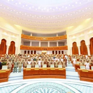 منتسبو الدورة (37) بكلية القيادة والأركان يتعرفون على اختصاصات مجلس عمان