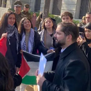 طلبة الجامعات التشيلية يُطالبون حكومة بلادهم بقطع العلاقات مع "إسرائيل"