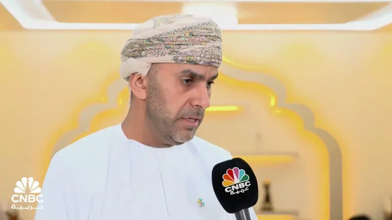 الرئيس التنفيذي لمطارات عمان لـ CNBC عربية: - افتتاح مدرج جديد بمطار مسقط خلال مايو الجاري بقيمة استثمارية 150 مليون دولار - لدينا عقود سيتم توقيعها...