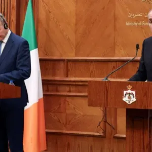 وزير الخارجية الأيرلندي: نعمل مع دول أوروبية للاعتراف بدولة فلسطين